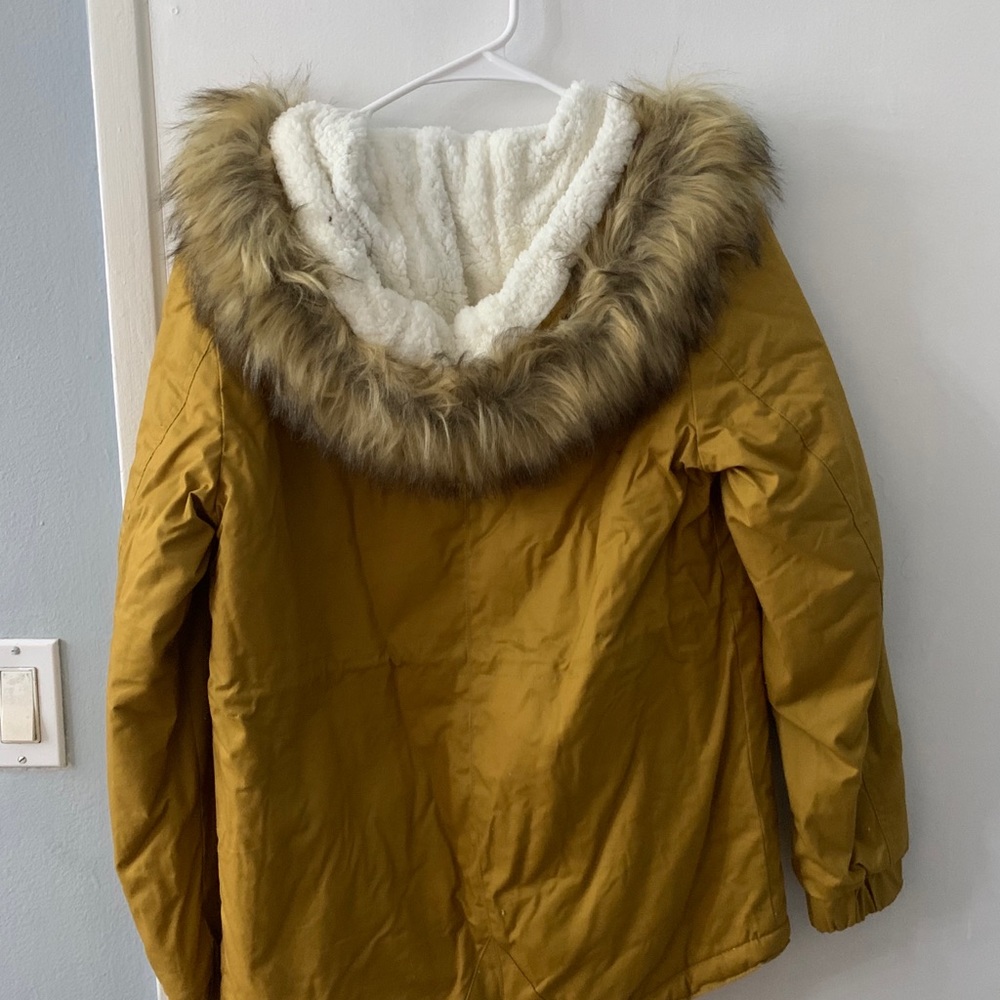 Yellow jacket
